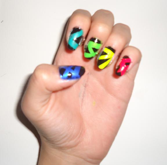 DIY Colorful Nail Art Strikes